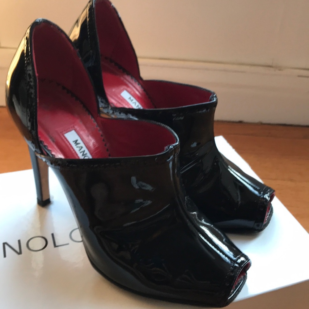 Authentic Manolo Blahnik patent leather booties
